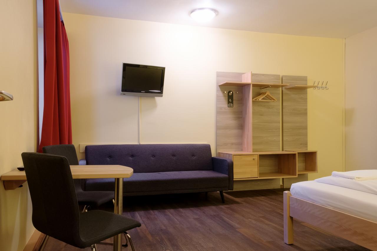 Euro Youth Albergue